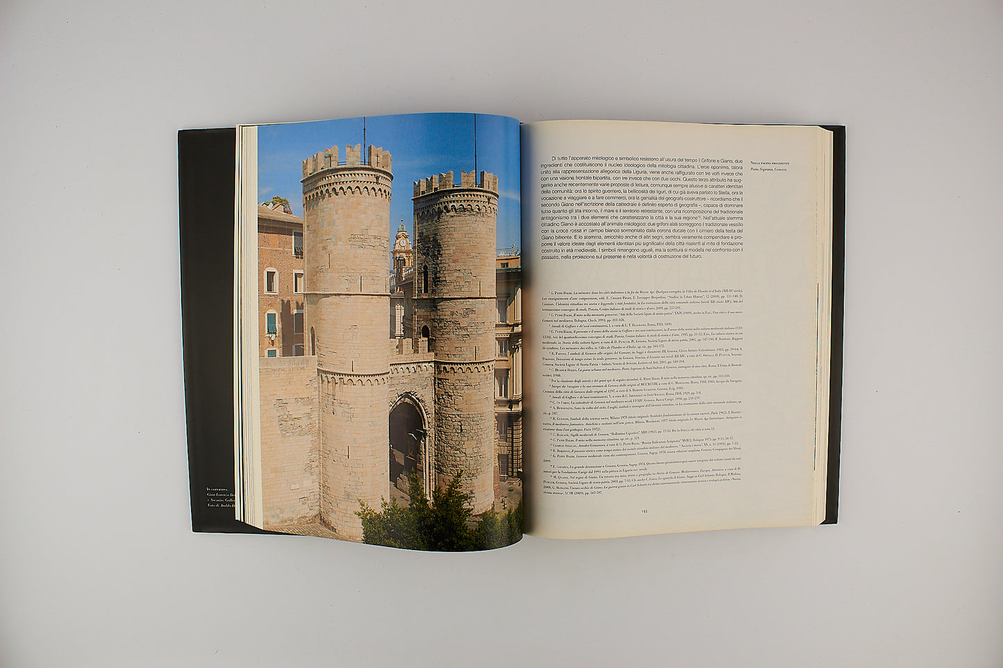Miti di città - Catalogo d'arte Monte dei Paschi - Ed. Salvietti & Baruffi 2010