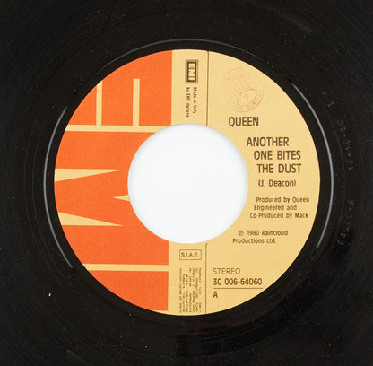 Queen - Another One Bites the Dust/Dragon Attack - EMI - 1980 - 45 giri - rock/prog