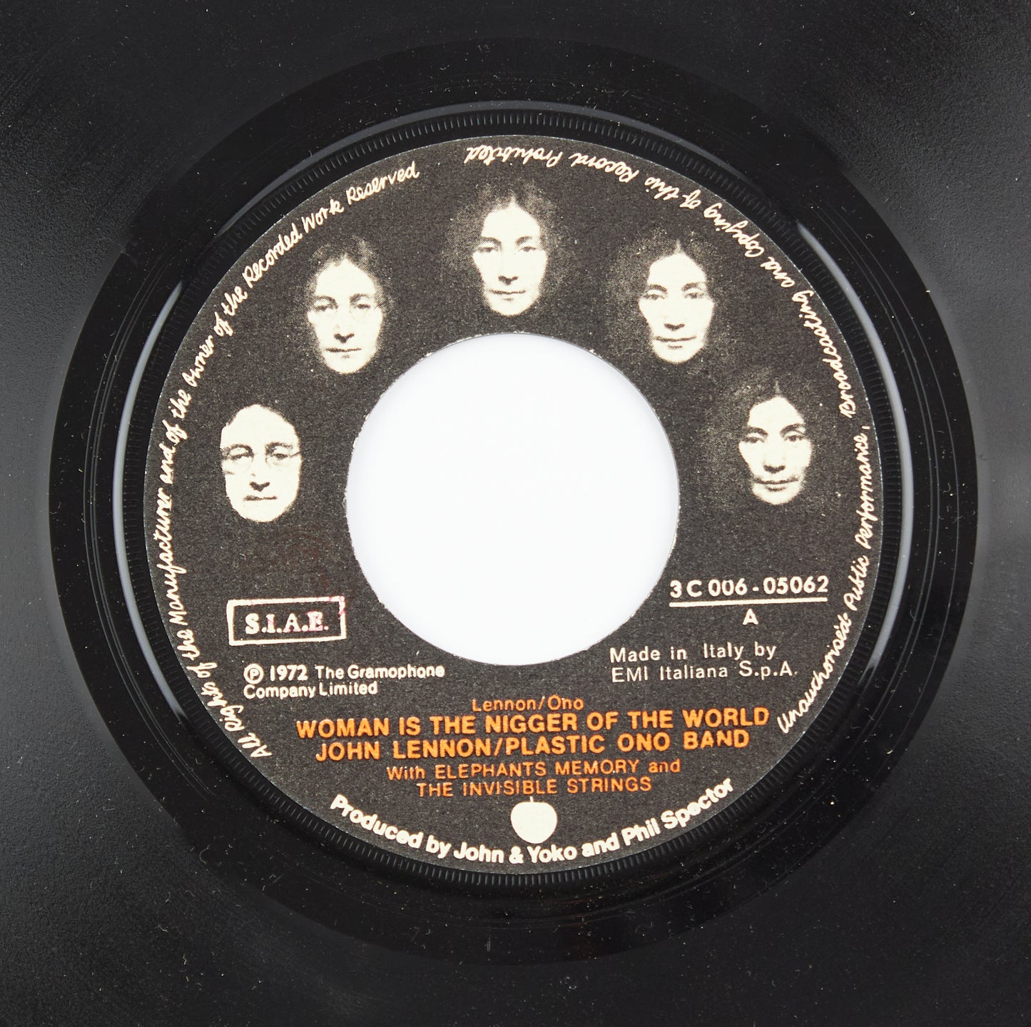 John Lennon/Plastic Ono Band - Woman is the nigger of the world / Sister o sister - Emi Italia - 1972 - 45 giri - cantautori internazionali